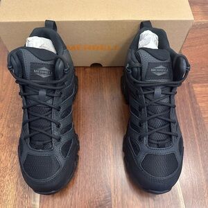 Brand New Merrell Moab 3 Mid Tactical Men’s 6.5 Women’s 8 Waterproof